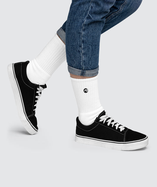 MoniMotion's Unisex Daily Essential Crew Socks