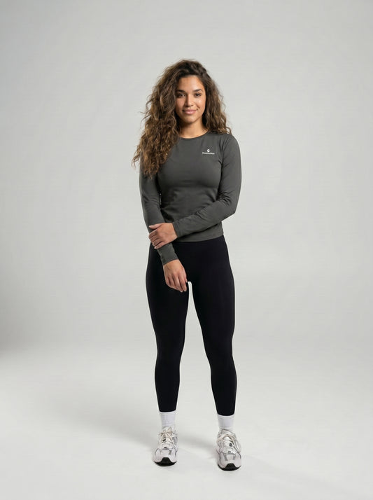 Fitted Long-Sleeve Contour Top – Stretch & Sculpt